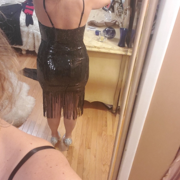 Dress - Picture 6 of 6